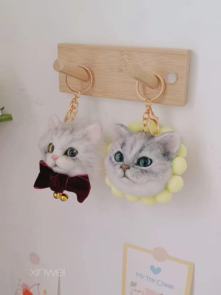Personalized Pet Keychain – Custom Handmade Wool Felt Animal Charm, Unique Gift for Pet Lovers
